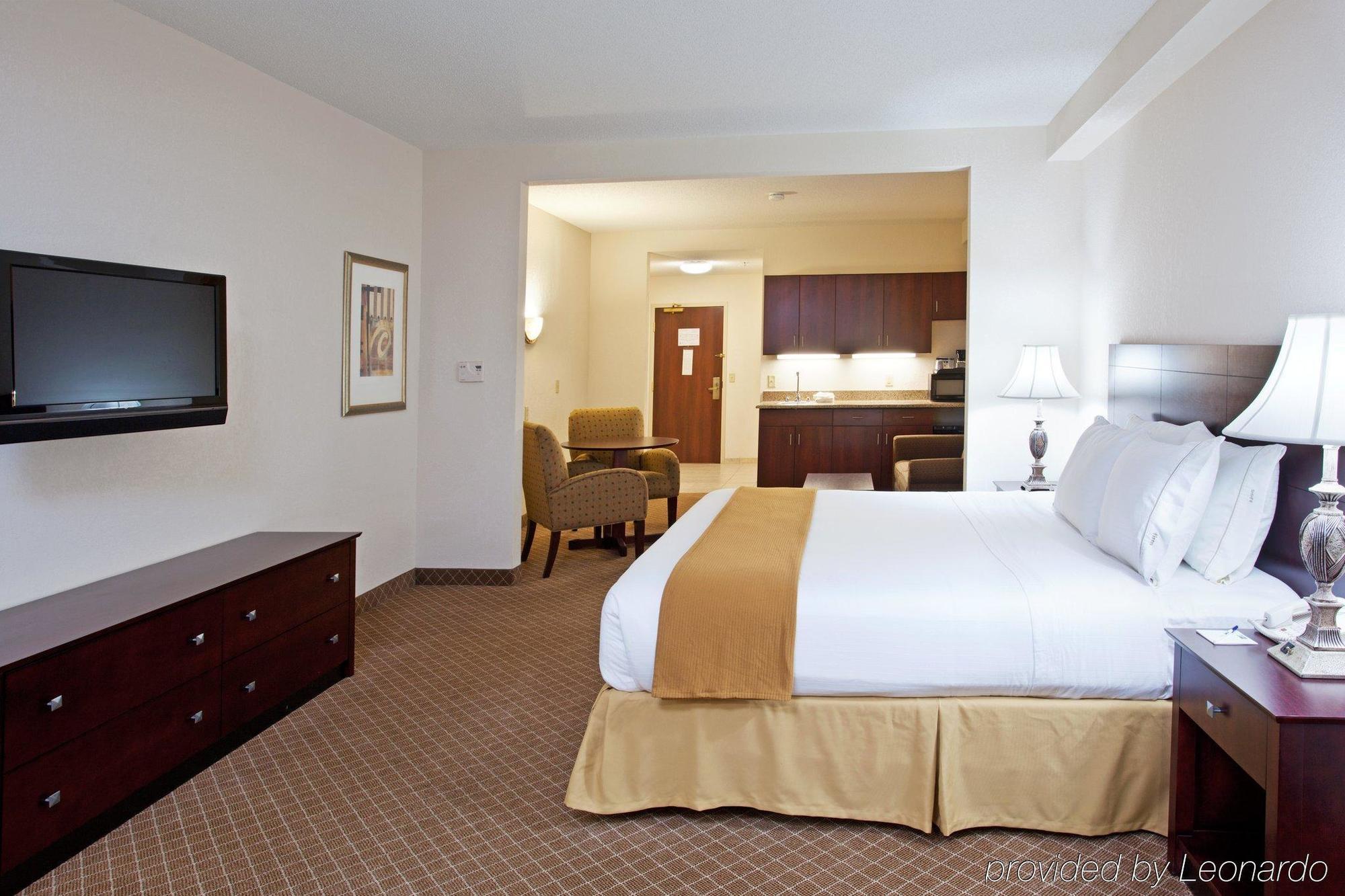 Holiday Inn Express Hotel & Suites Rochester Webster By Ihg Rom bilde